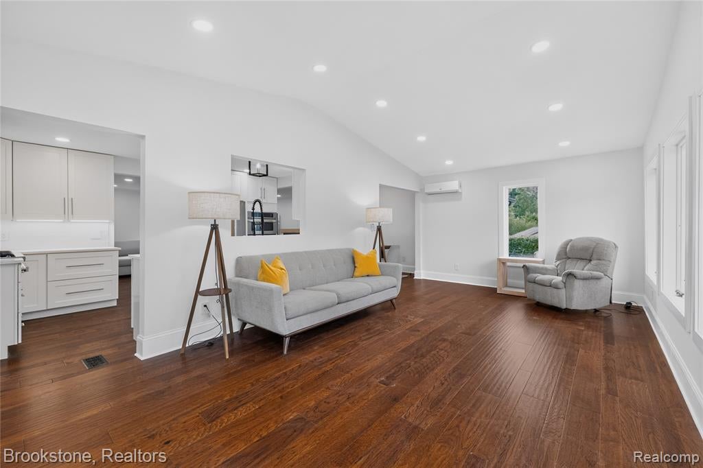 2768 Hillendale Drive Rochester Hills, MI 48309 - Photo 20 of 50 Gallery Image 20