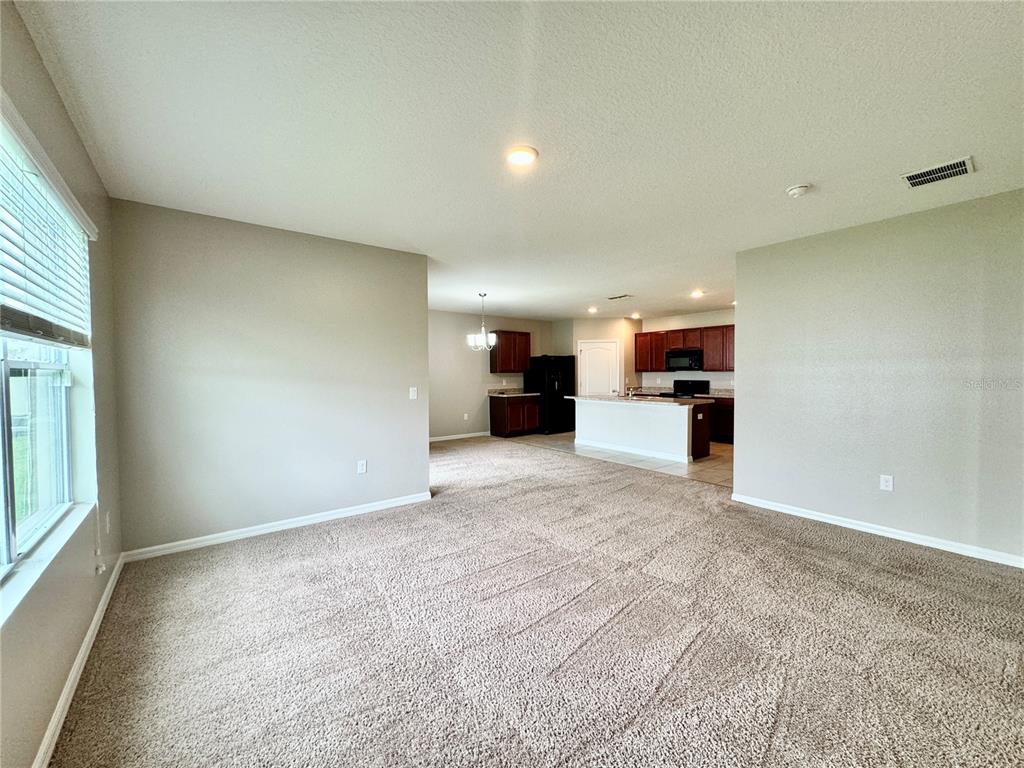 167 Fall Glo Road Winter Haven, FL 33880 - Photo 10 of 29 Gallery Image 10