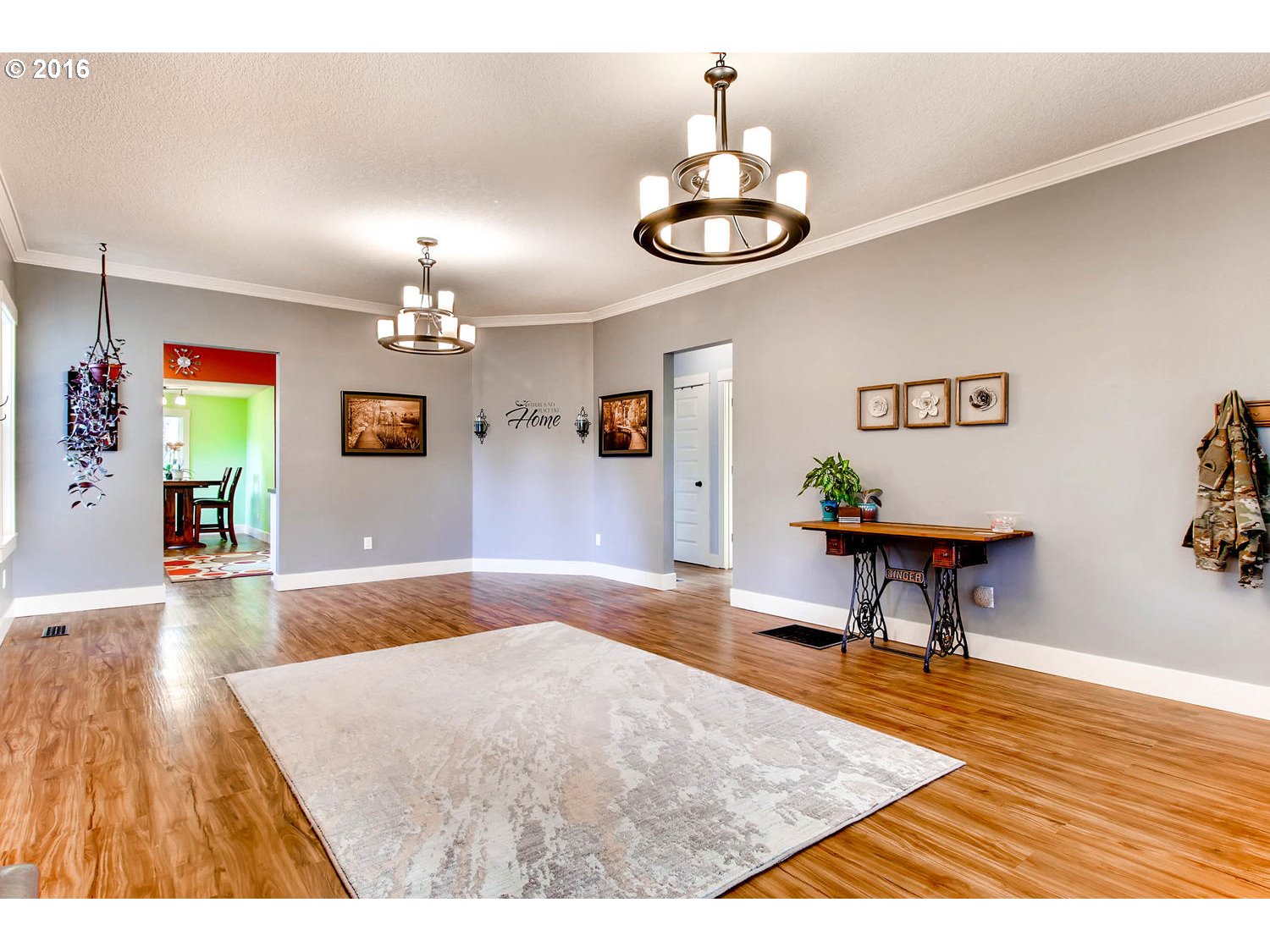 1750 Southwest Heiney Road Gresham, OR 97080 - Photo 5 of 29 Gallery Image 5