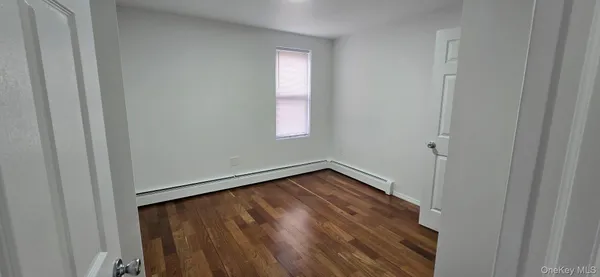 $2,900 | 60 West 184th Street, Unit 2F | University Heights