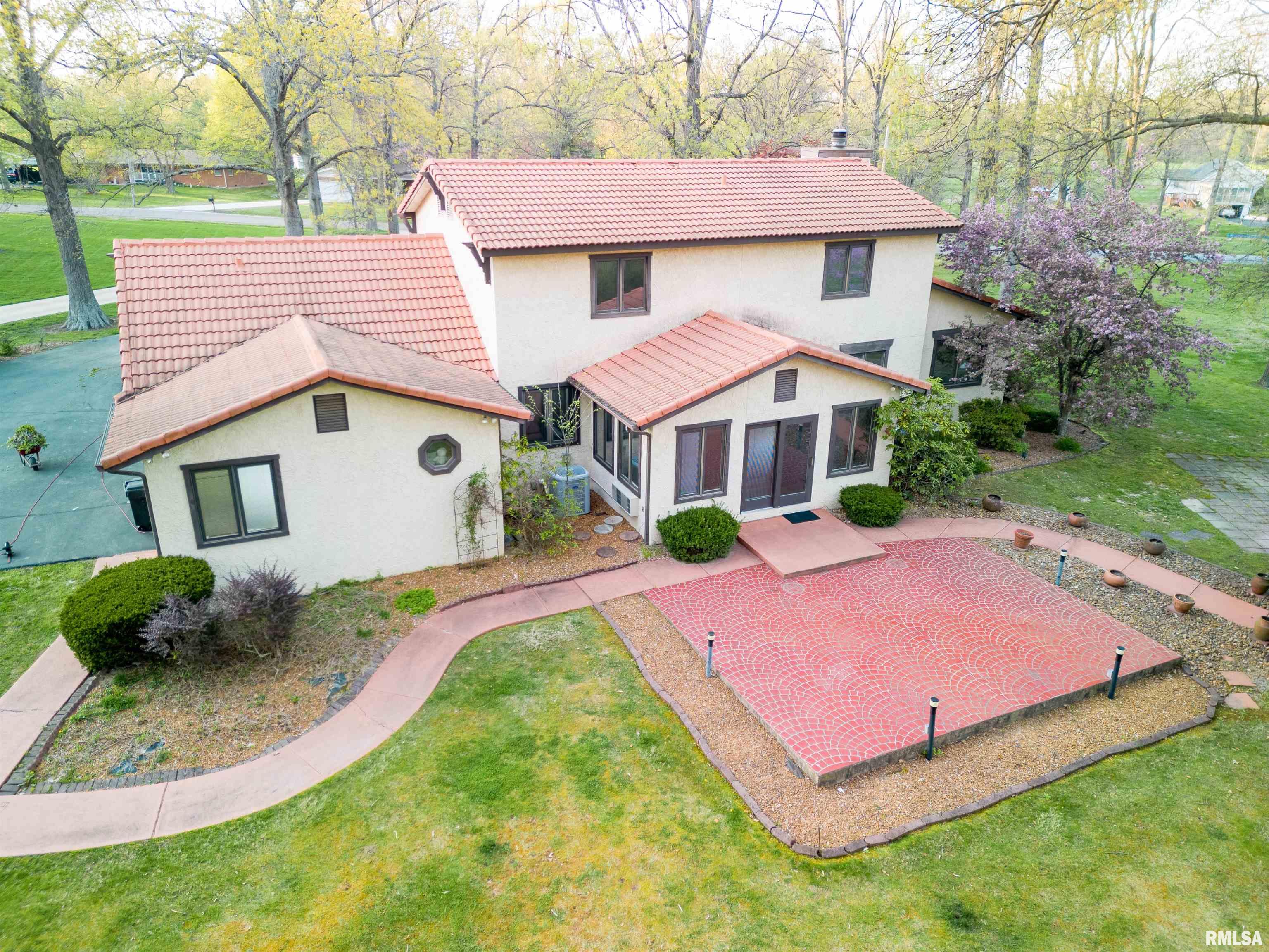 1665 Hawthorn Road Salem, IL 62881 - Photo 40 of 49 Gallery Image 40