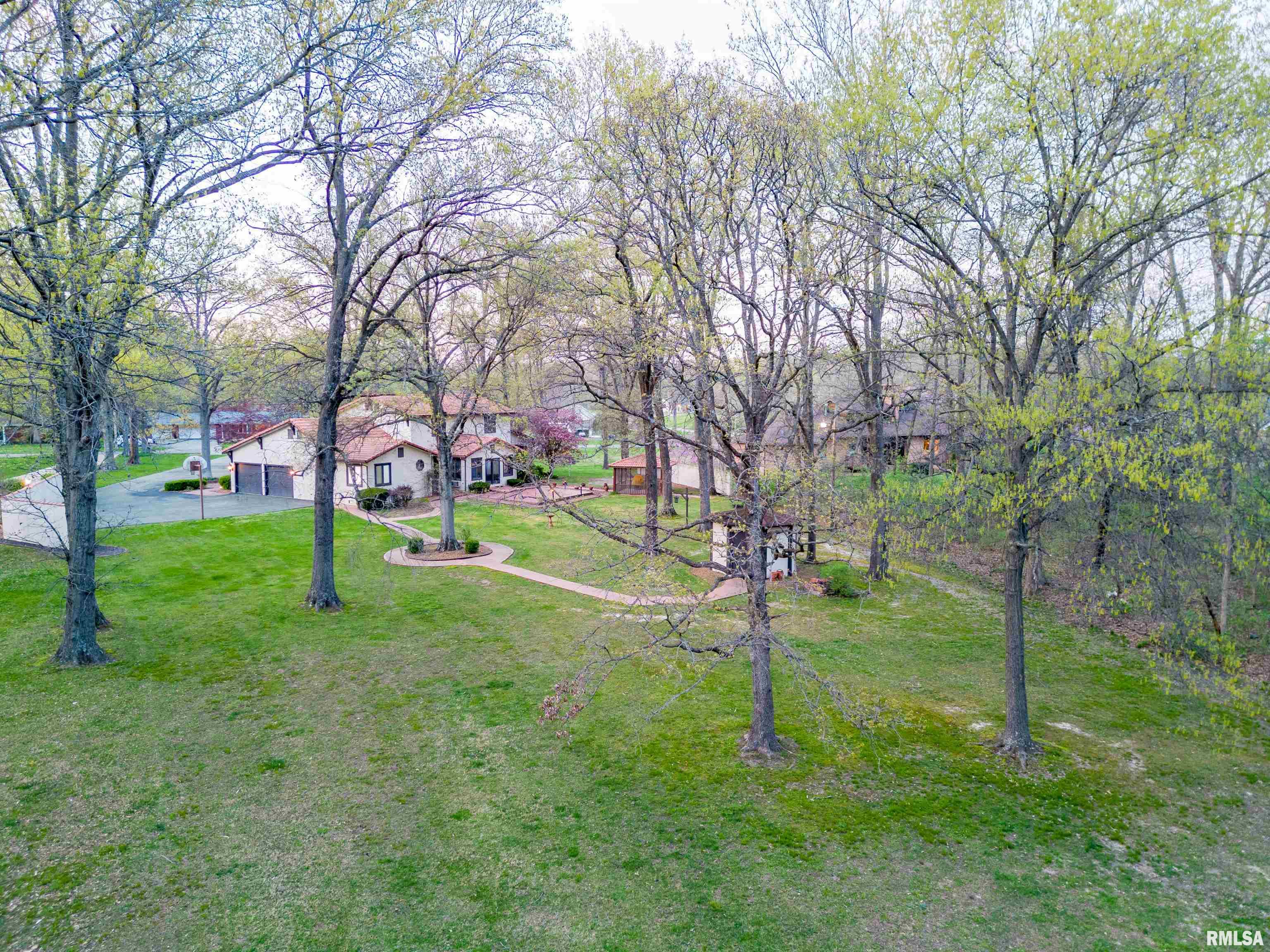 1665 Hawthorn Road Salem, IL 62881 - Photo 49 of 49 Gallery Image 49