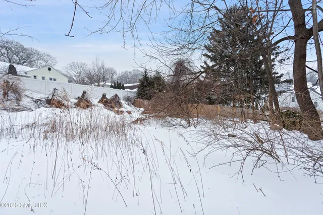 $850,000 | 105 Glenville Street, Greenwich, CT 06831