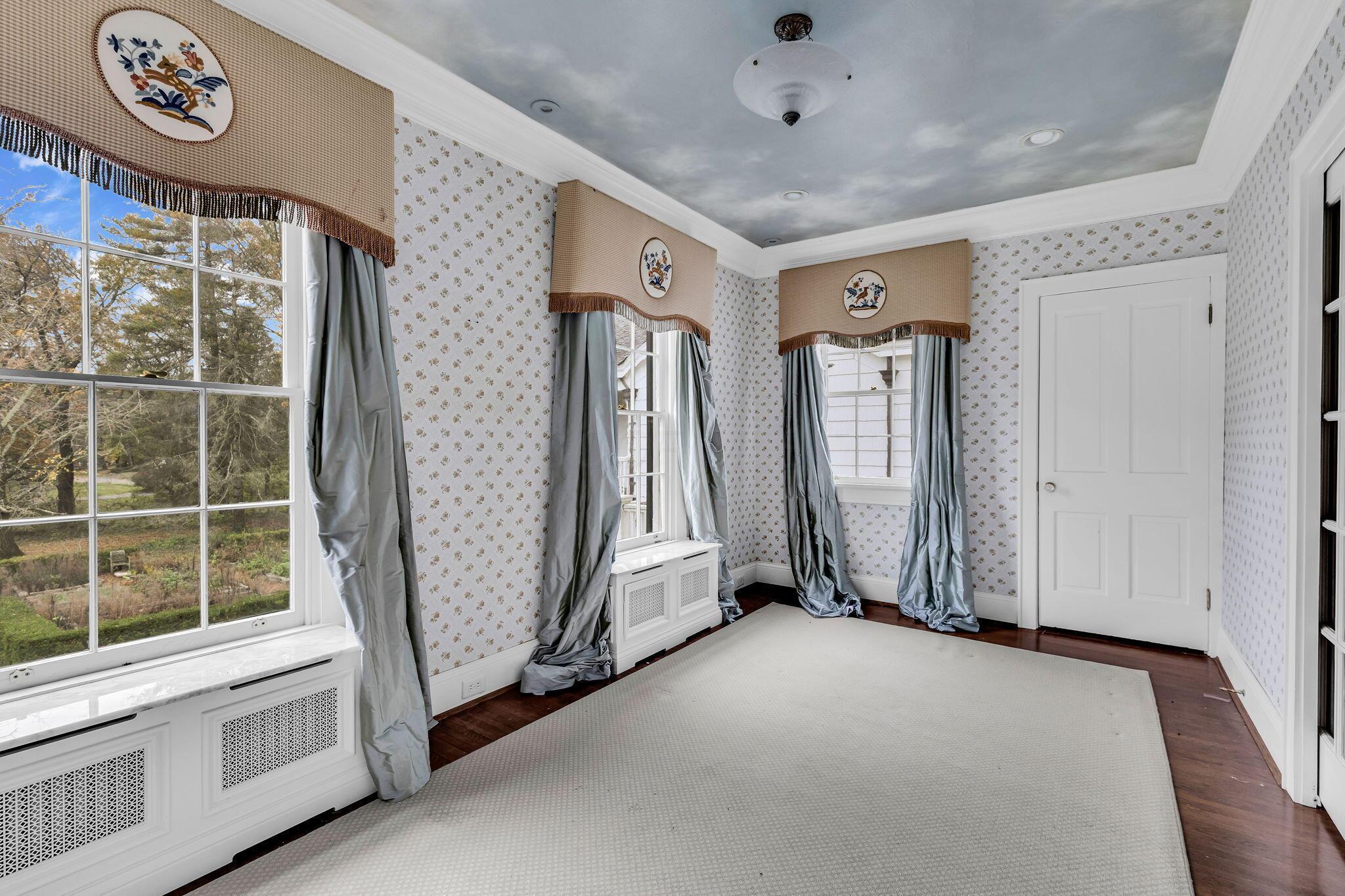 7805 Brill Road Cincinnati, OH 45243 - Photo 102 of 139 102-web-or-mls-7805BrillRoadInt_Hommati1