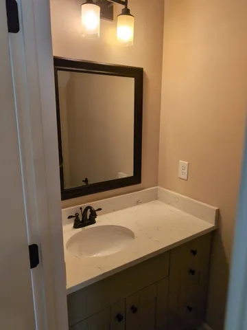 $1,100 | 386 Mcgee Court, Unit 4, Clarksville, TN 37040