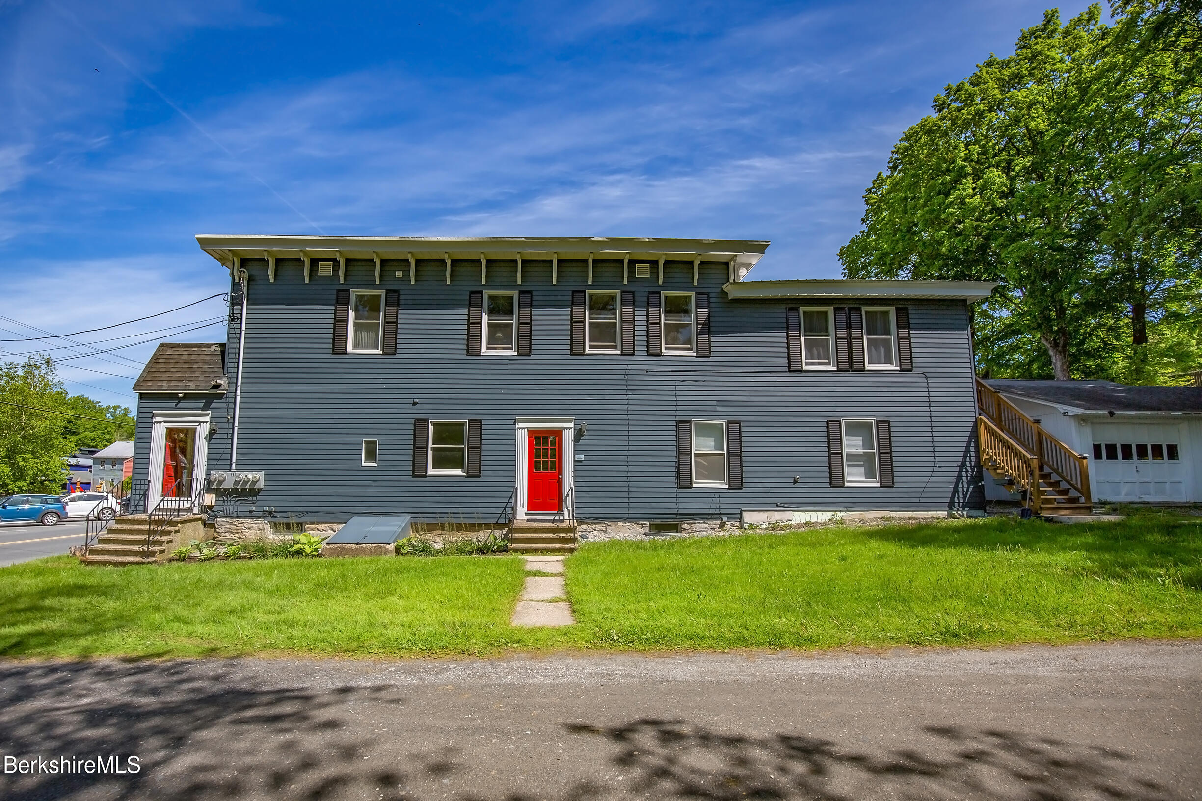 35 Main Street West Stockbridge, MA 01266 - Photo 2 of 19 FRONT
