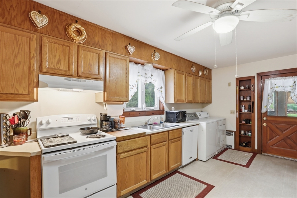 115 Ashby State Road Fitchburg, MA 01420 - Photo 6 of 31 Gallery Image 6