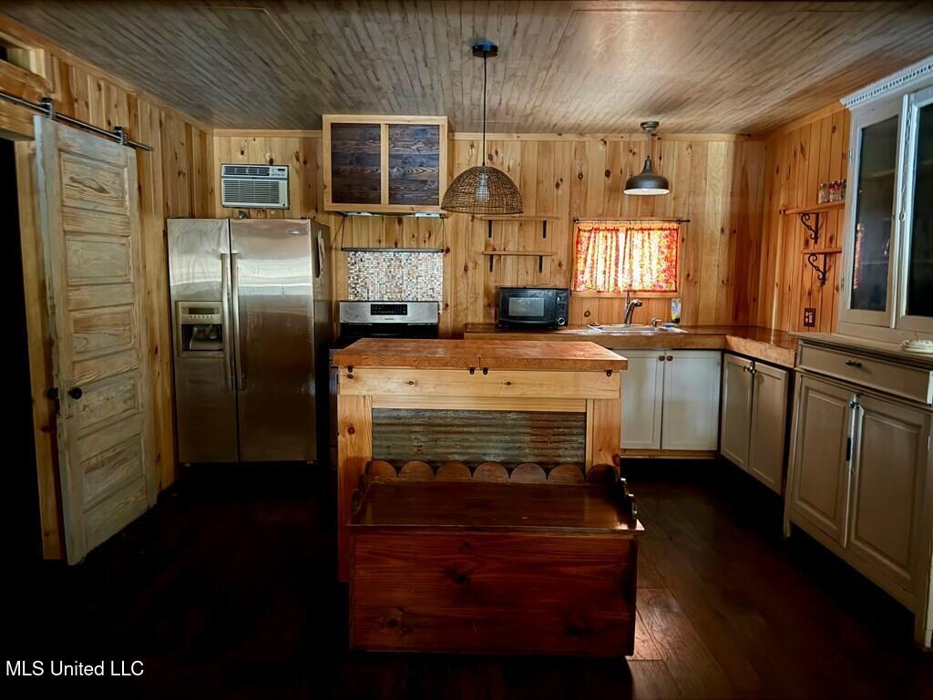 178 Wadsworth Road Ellisville, MS 39437 - Photo 3 of 25 185337_28 - Copy