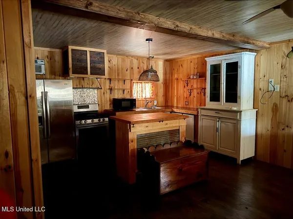 $320,000 | 178 Wadsworth Road, Ellisville, MS 39437