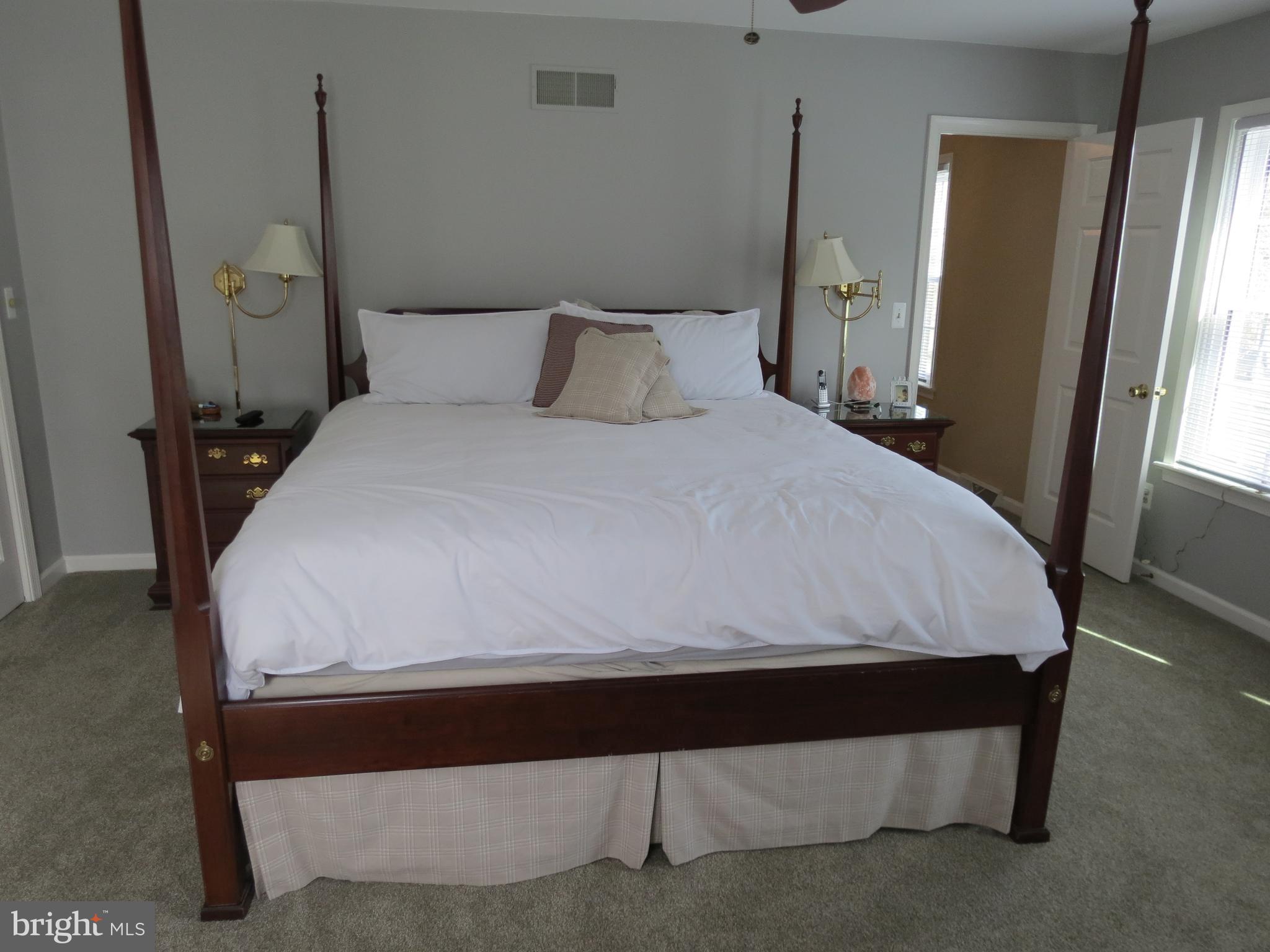 1130 Stonegate Road Hummelstown, PA 17036 - Photo 19 of 33 Owner Suite