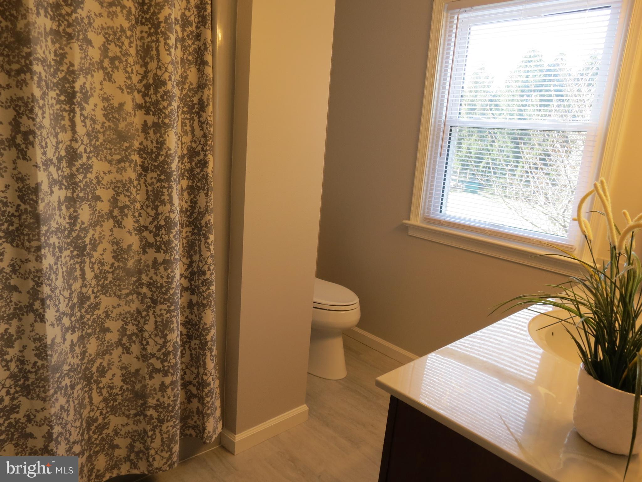 1130 Stonegate Road Hummelstown, PA 17036 - Photo 24 of 33 Guest Bathroom