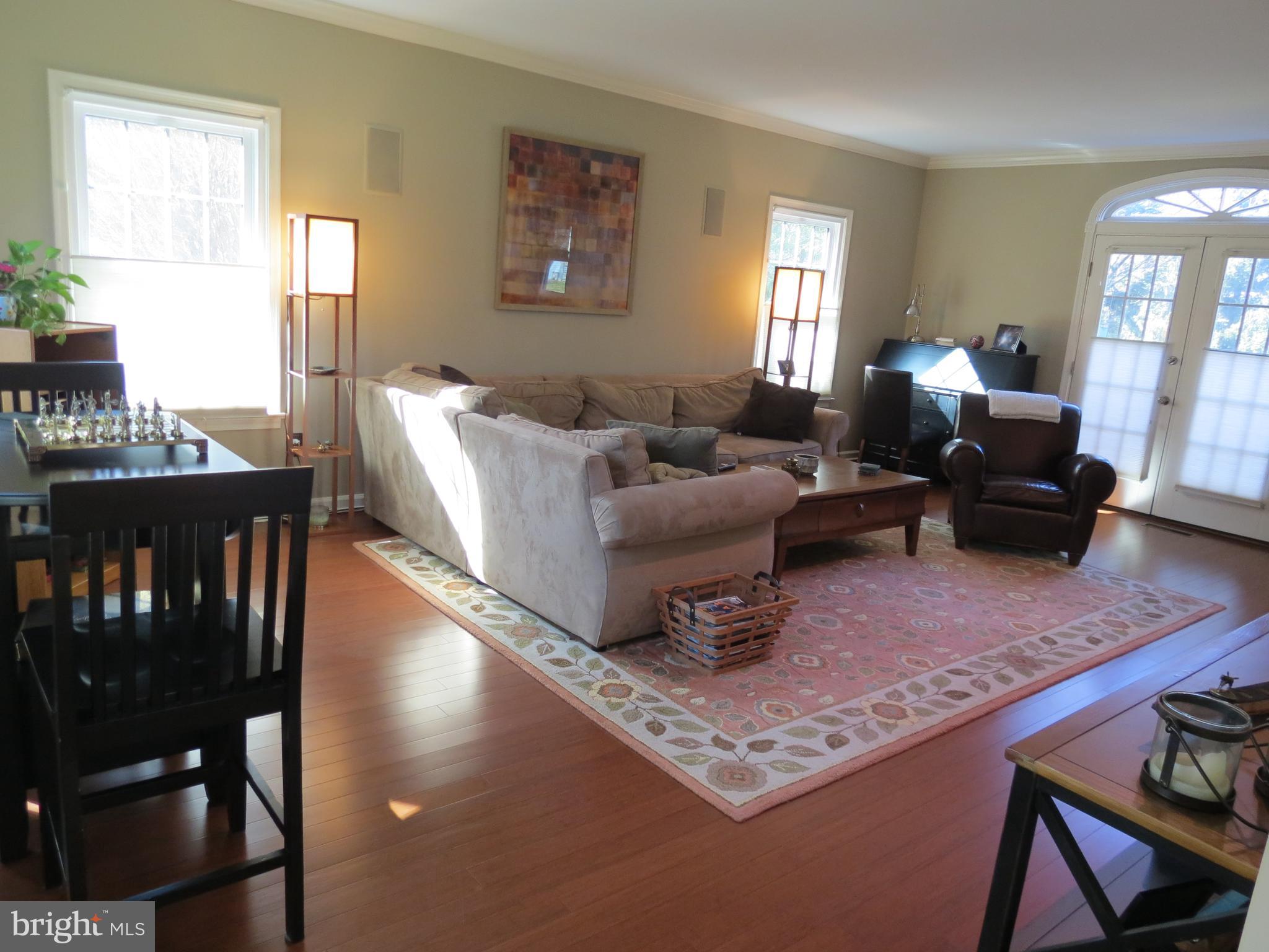 1130 Stonegate Road Hummelstown, PA 17036 - Photo 4 of 33 Bright and Cheery