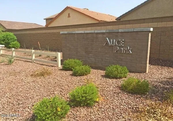 $560,000 | 6144 West Freeway Lane, Glendale, AZ 85302