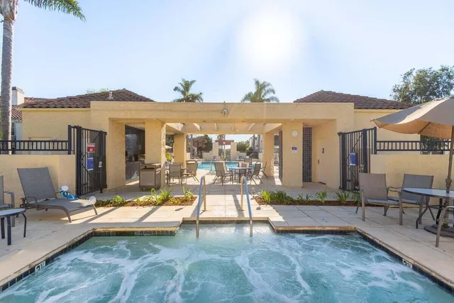 $4,300 | 1260 Franciscan Court, Unit 2, Carpinteria, CA 93013