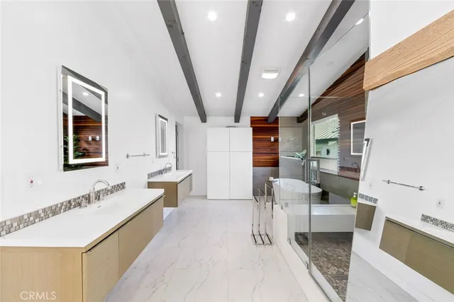 a view of outdoor space yard and patio