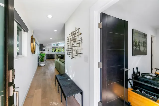 $3,395,000 | 210 La Jolla Drive, Newport Beach, CA 92663