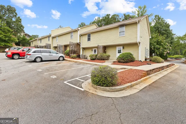 a view of backyard with tree