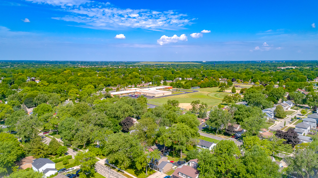 558 Redwood Road Bolingbrook, IL 60440 - Photo 11 of 12 a view of a city with an ocean