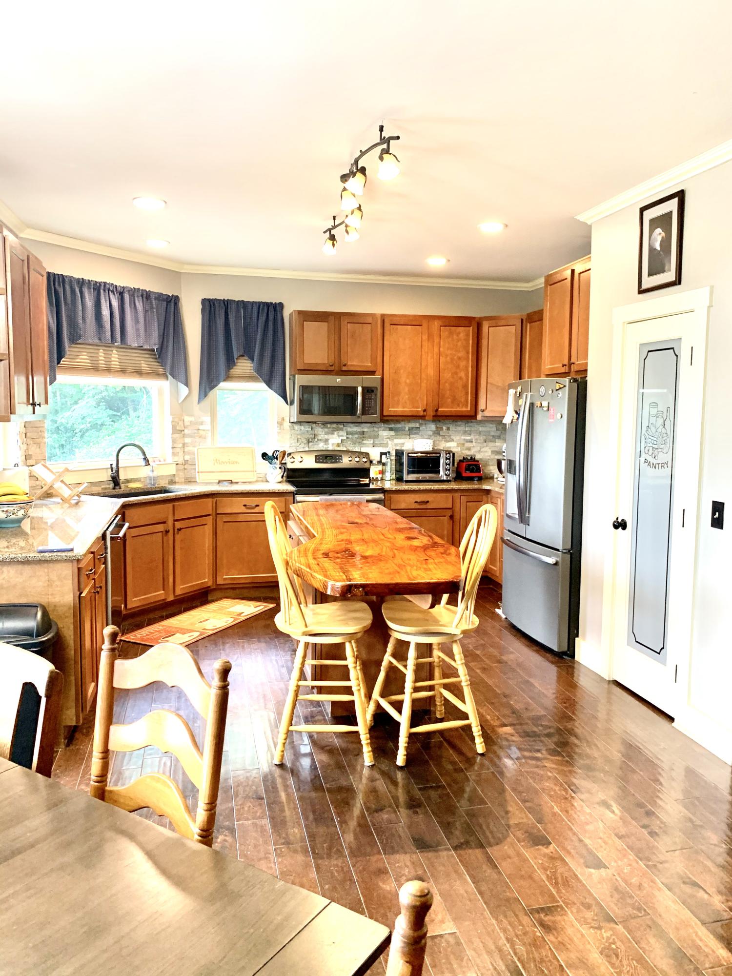 559 Savage Point Road Dunlap, TN 37327 - Photo 8 of 80 30740275-B170-4844-B1F0-5470FD0A9284