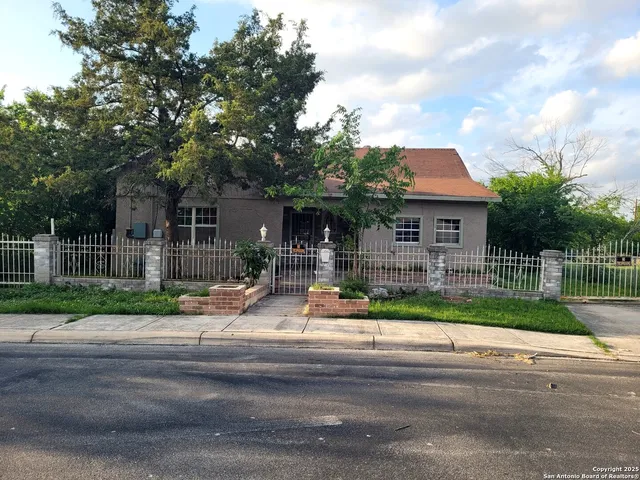 $140,000 | 415 Gray Street, San Antonio, TX 78208