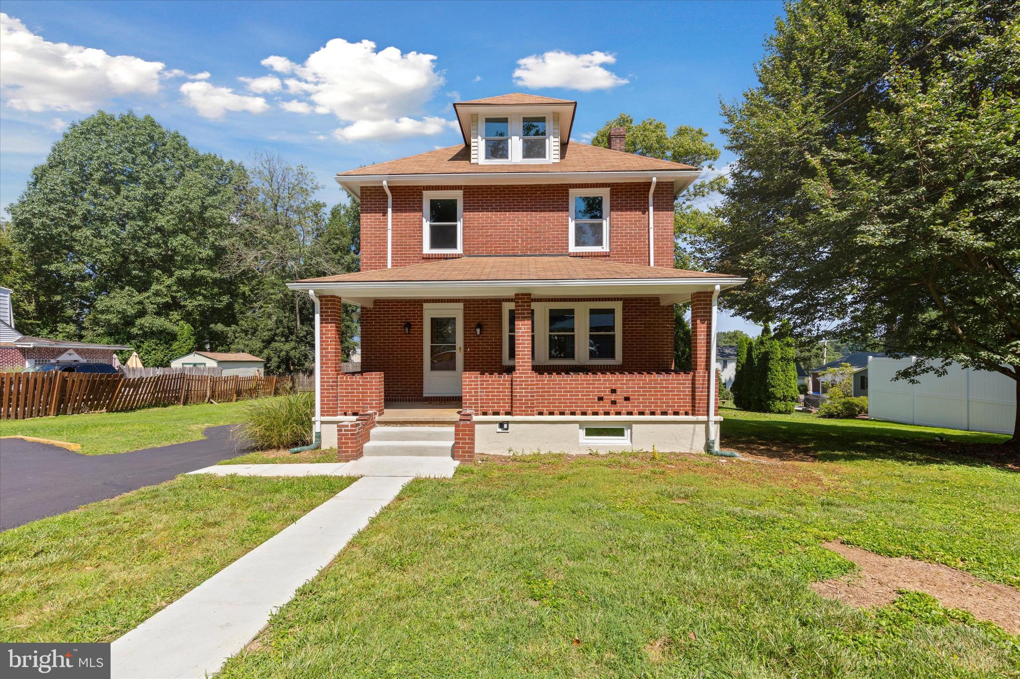 208 Chestnut Street Newtown Square, PA 19073 - Photo 1 of 34