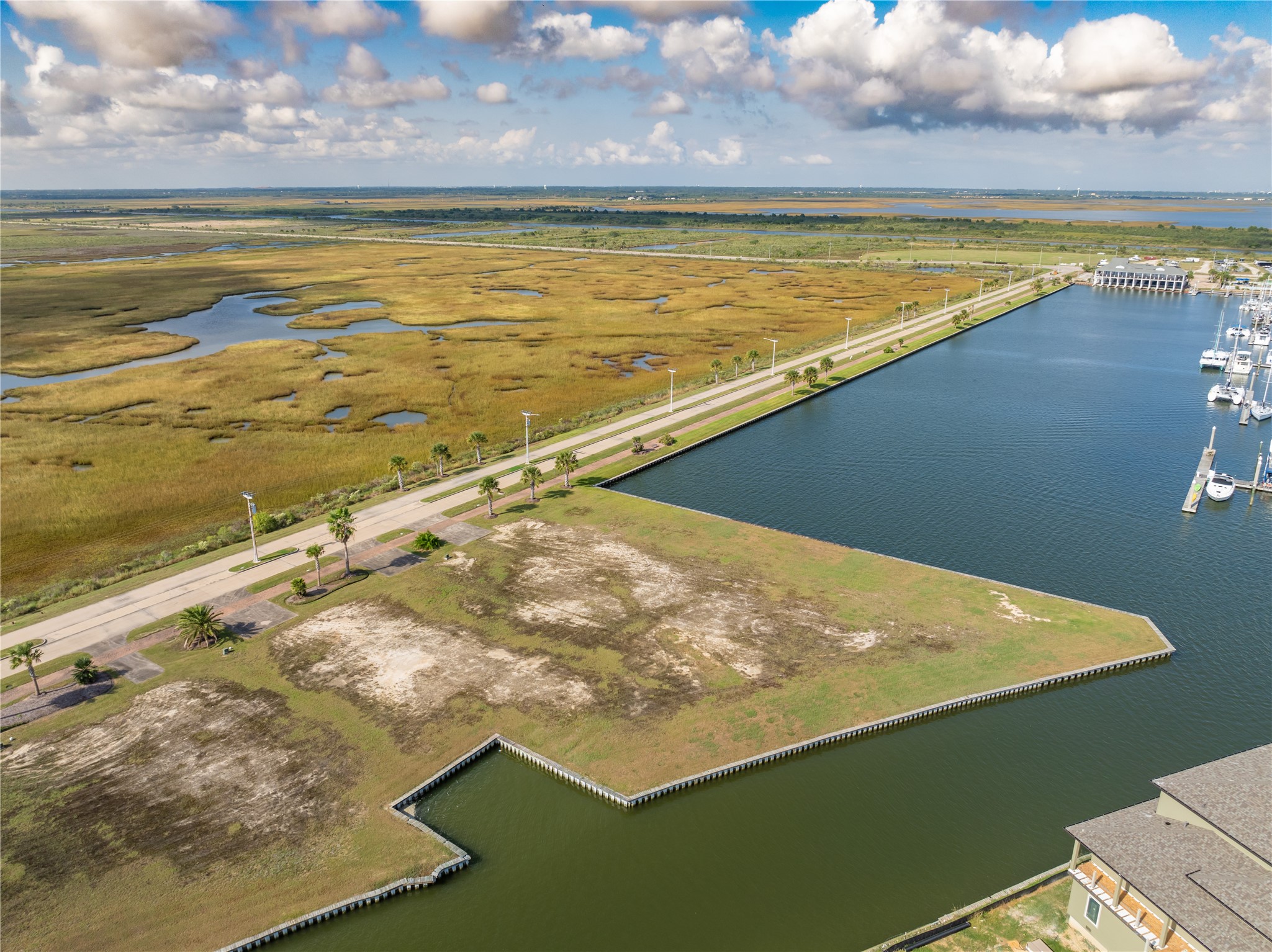 45 Shell Key Hitchcock, TX 77563 - Photo 9 of 41 a view of an ocean and beach