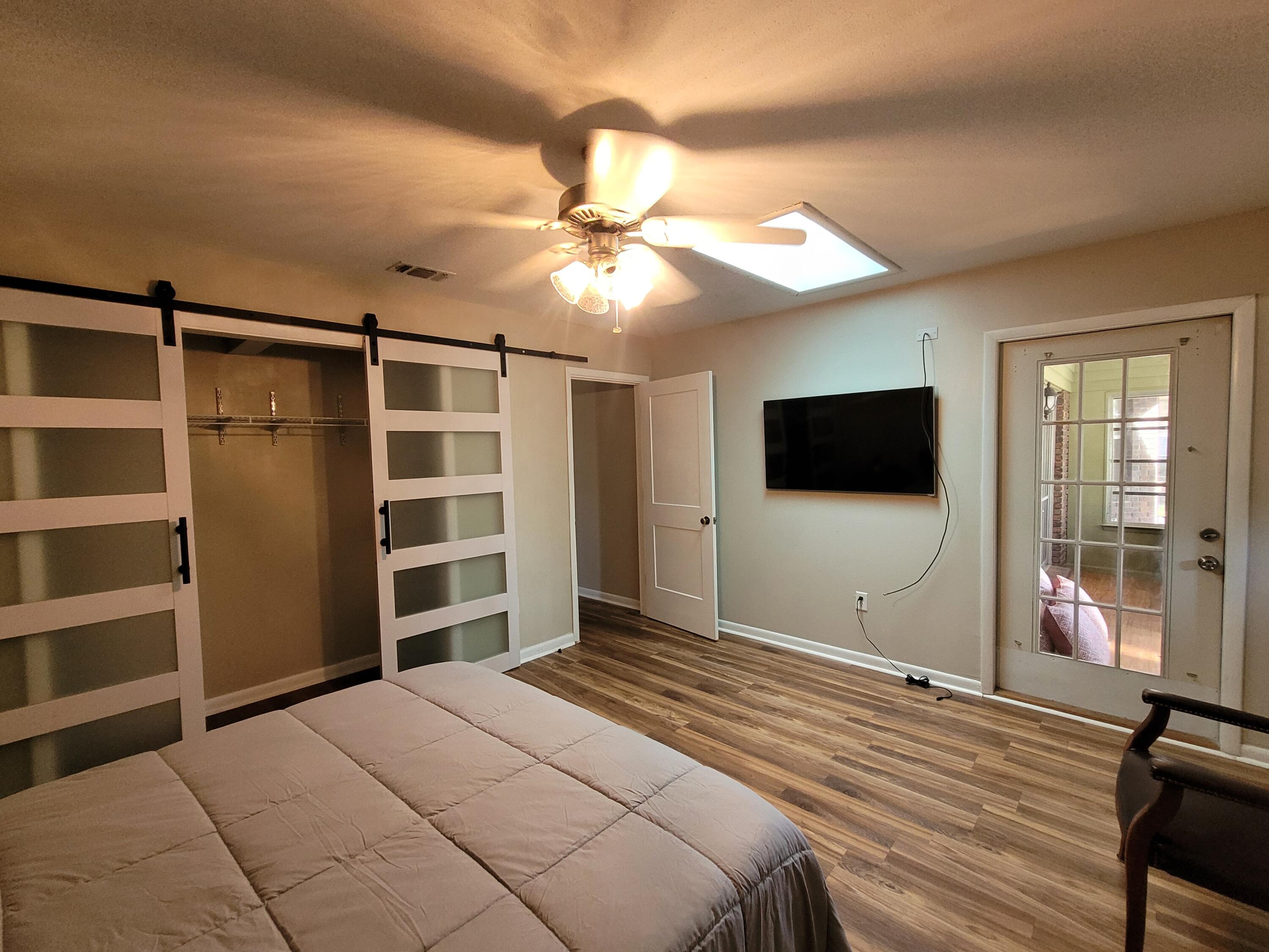98 Country Club Road Shalimar, FL 32579 - Photo 7 of 17 20241023_133437