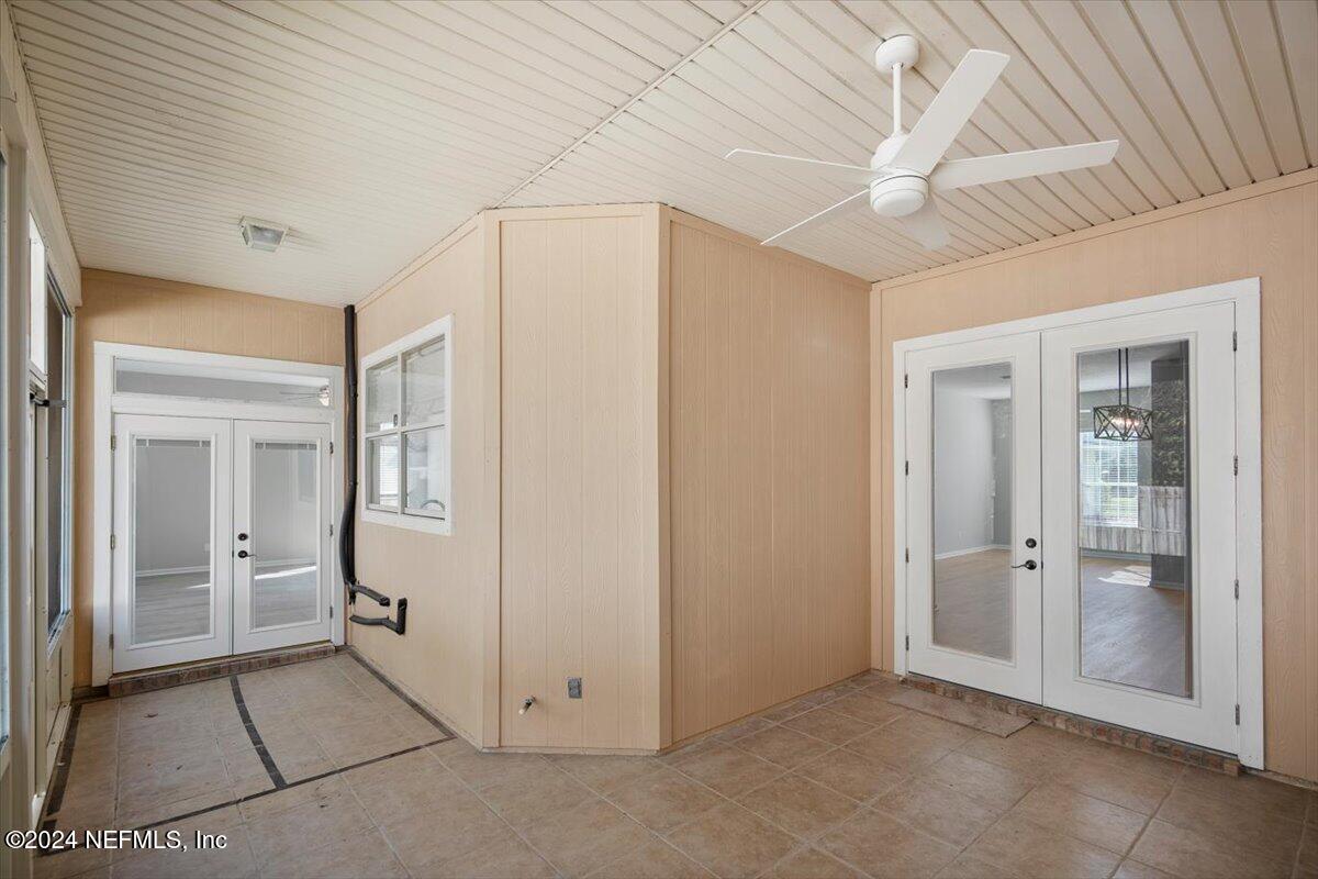 601 Lady Lake Road West Jacksonville, FL 32218 - Photo 26 of 38 Screened Porch