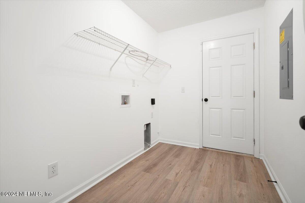 601 Lady Lake Road West Jacksonville, FL 32218 - Photo 28 of 38 Laundry
