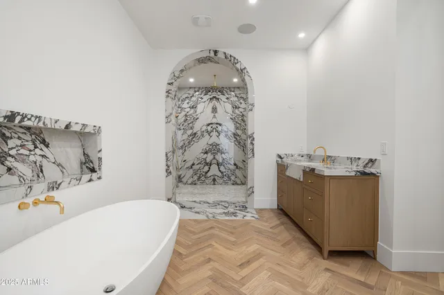 $3,250,000 | 54 West Palm Lane, Unit 54, Phoenix, AZ 85004