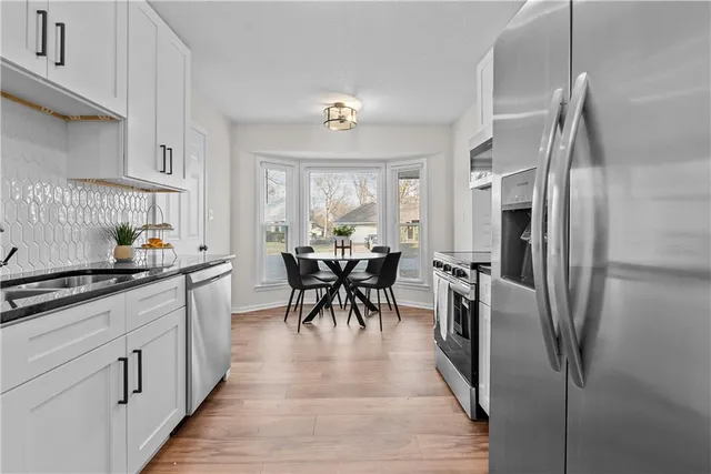 $299,900 | 811 Northeast Mulberry Street, Lee's Summit, MO 64086