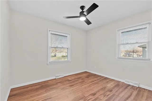 $299,900 | 811 Northeast Mulberry Street, Lee's Summit, MO 64086