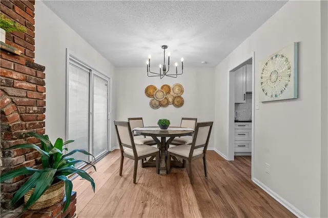 $299,900 | 811 Northeast Mulberry Street, Lee's Summit, MO 64086