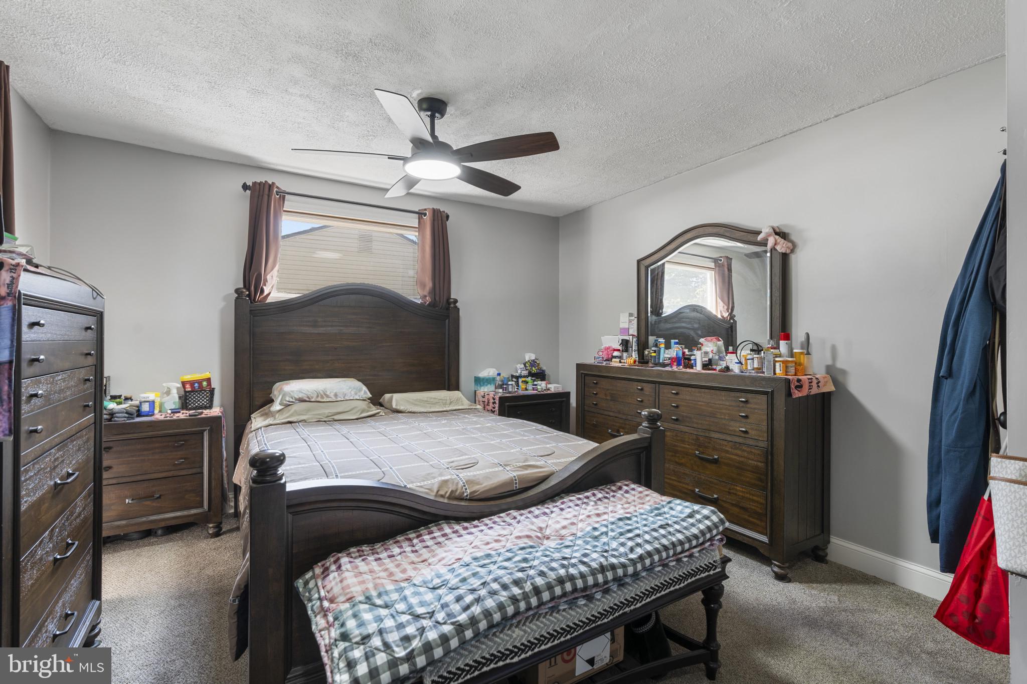 39 Roxeter Road New Castle, DE 19720 - Photo 8 of 25 Master Bed
