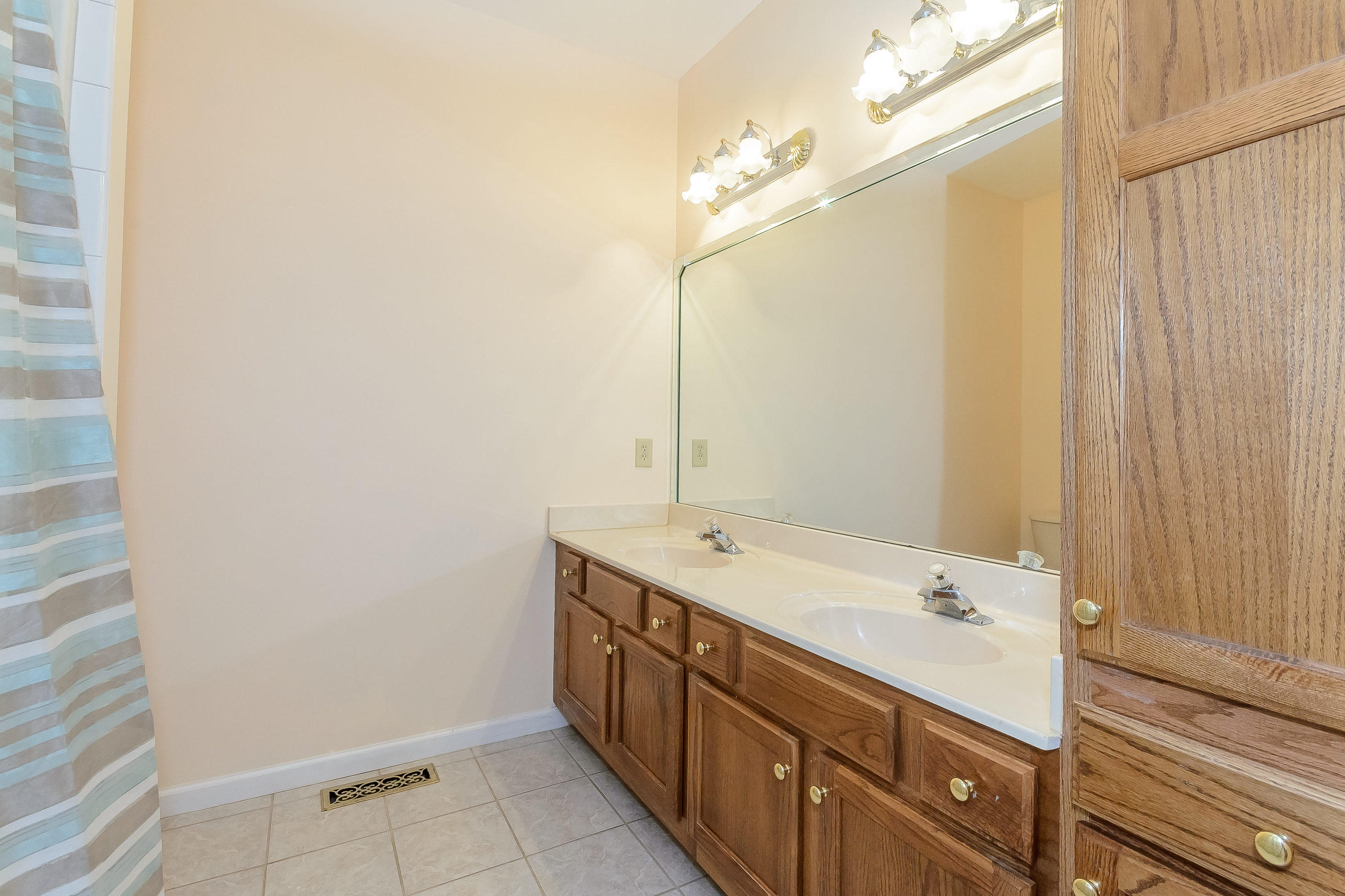 346 Devon Way Road Baneberry, TN 37890 - Photo 22 of 38 346 Devon Way Rd White Pine TN-MLS_Size-