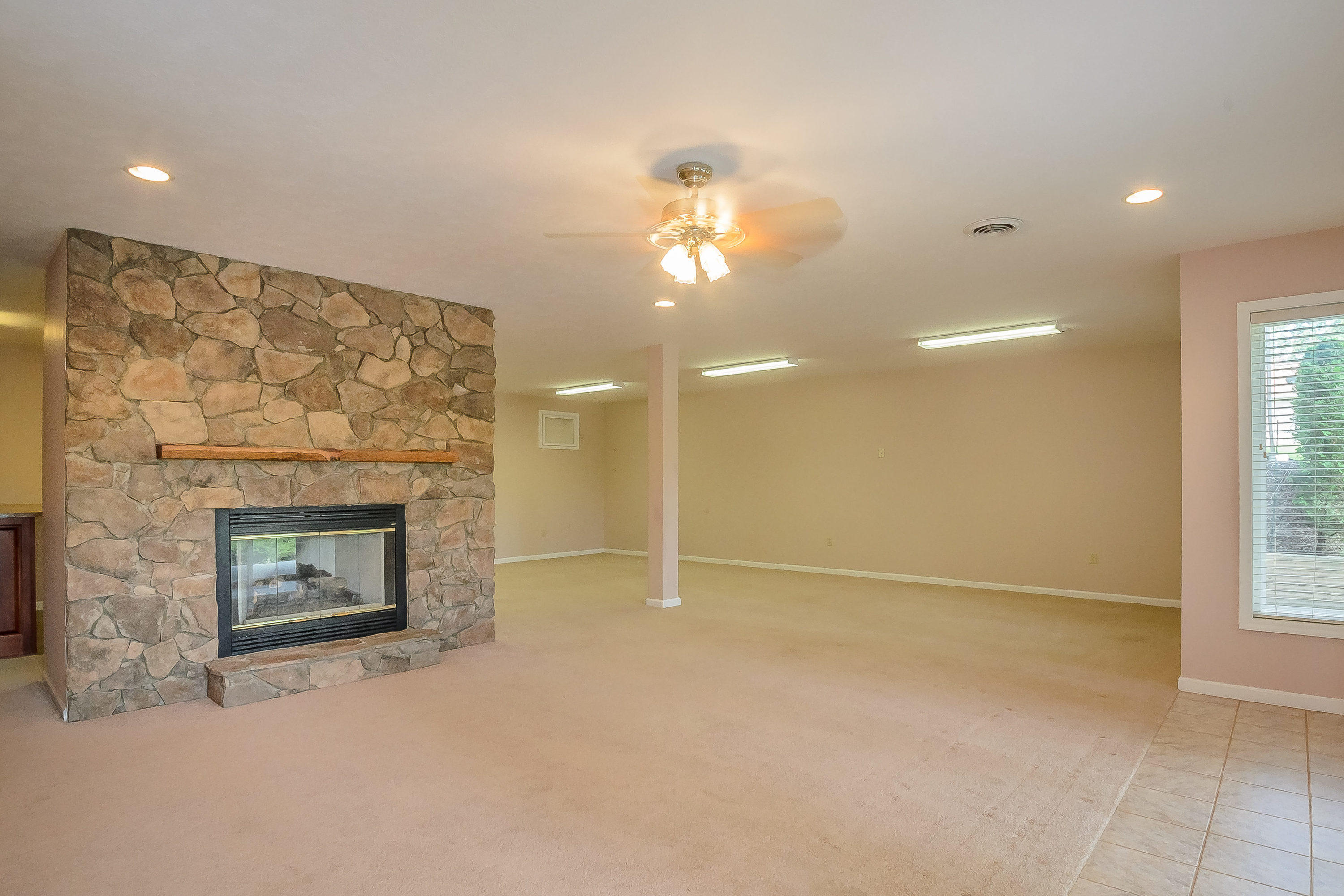 346 Devon Way Road Baneberry, TN 37890 - Photo 23 of 38 346 Devon Way Rd White Pine TN-MLS_Size-