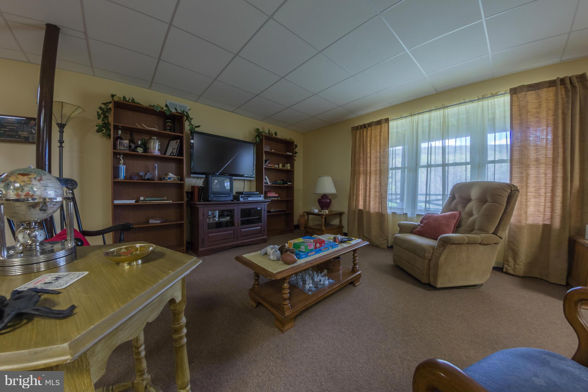1334 Perry Road Winchester, VA 22602 - Photo 28 of 30 Family Room