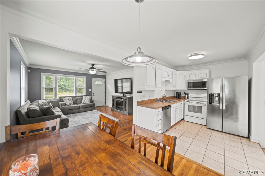 3917 Lakeview Road Colonial Heights, VA 23834 - Photo 14 of 43 Gallery Image 14