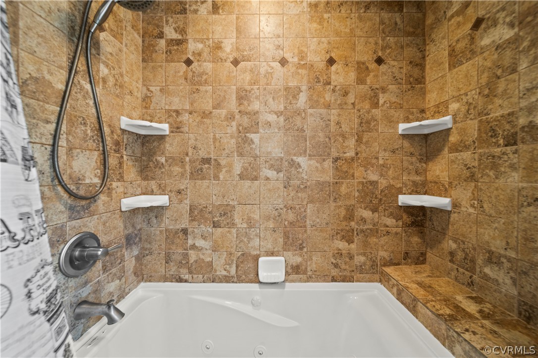 3917 Lakeview Road Colonial Heights, VA 23834 - Photo 25 of 43 Gallery Image 25