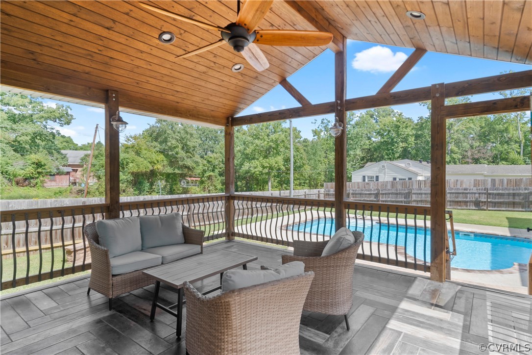 3917 Lakeview Road Colonial Heights, VA 23834 - Photo 4 of 43 Gallery Image 4