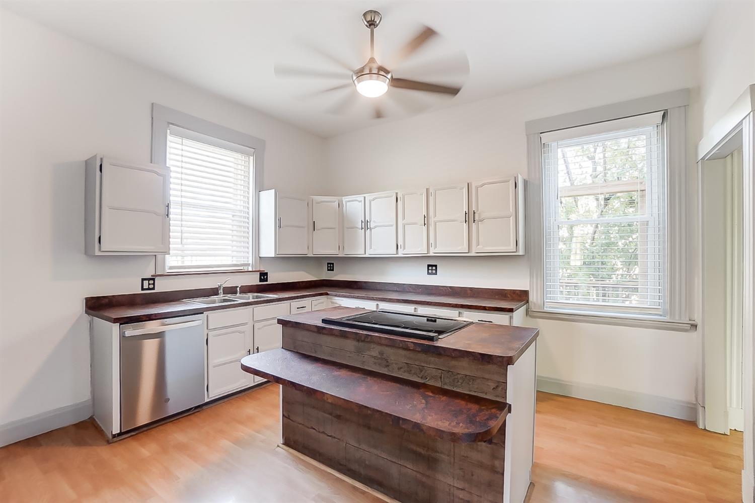 4726 Winton Road Cincinnati, OH 45232 - Photo 13 of 37 Gallery Image 13