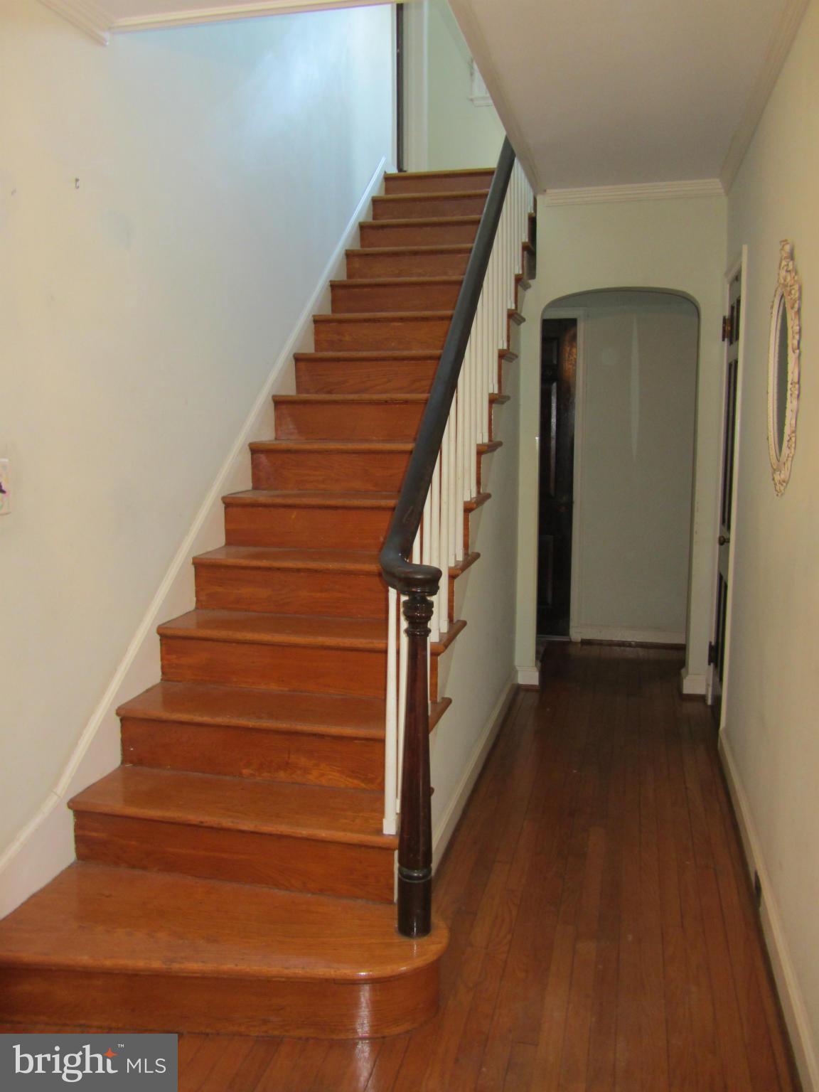 203 Aigburth Road Baltimore, MD 21286 - Photo 16 of 21 Entry/Foyer