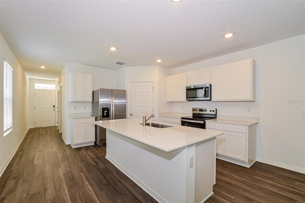 3437 Nettle Loop Tavares, FL 32778 - Photo 6 of 22