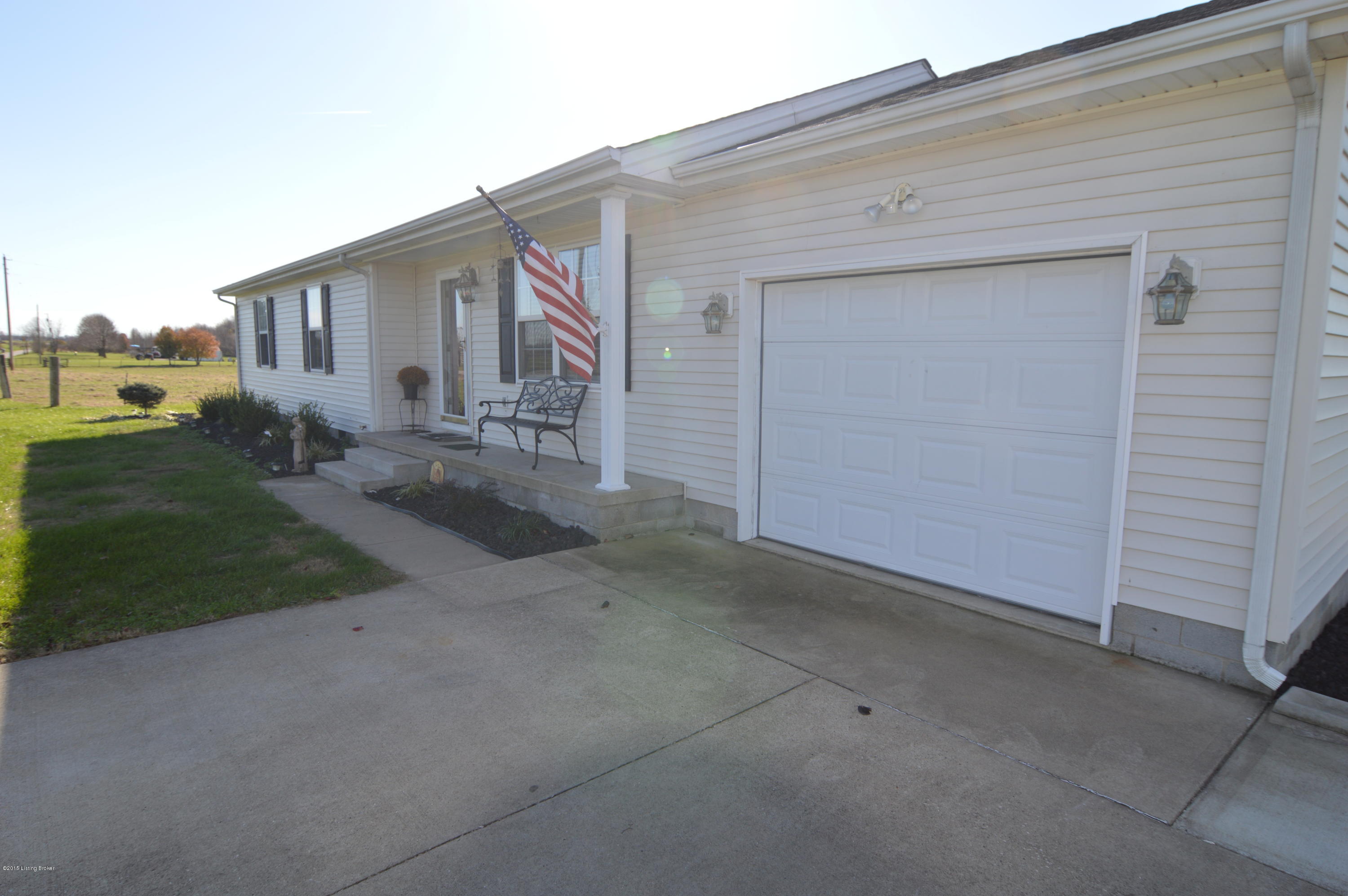 899 Alvin Brooks Road Buffalo, KY 42716 - Photo 1 of 50 029