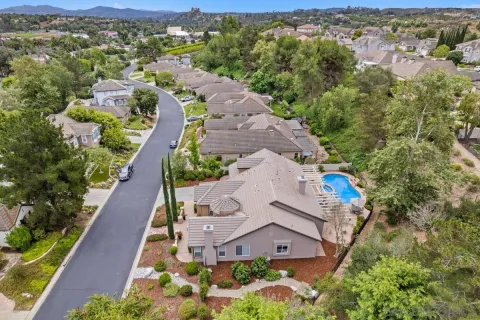 $1,050,000 | 2157 Berwick Woods, Fallbrook, CA 92028