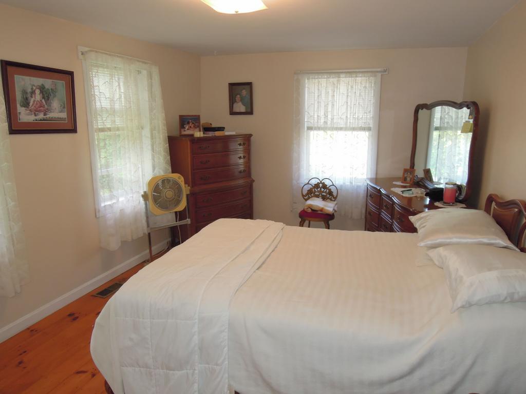 297 Chesterfield Road Hinsdale, NH 03451 - Photo 13 of 36 Gallery Image 13