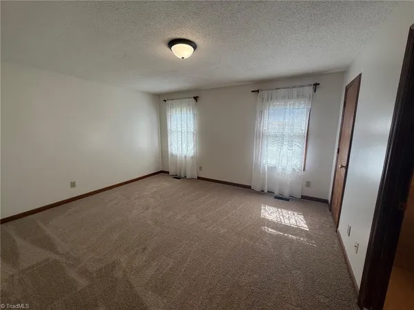 $1,995 | 4908 Robert Andrew Road, Greensboro, NC 27406