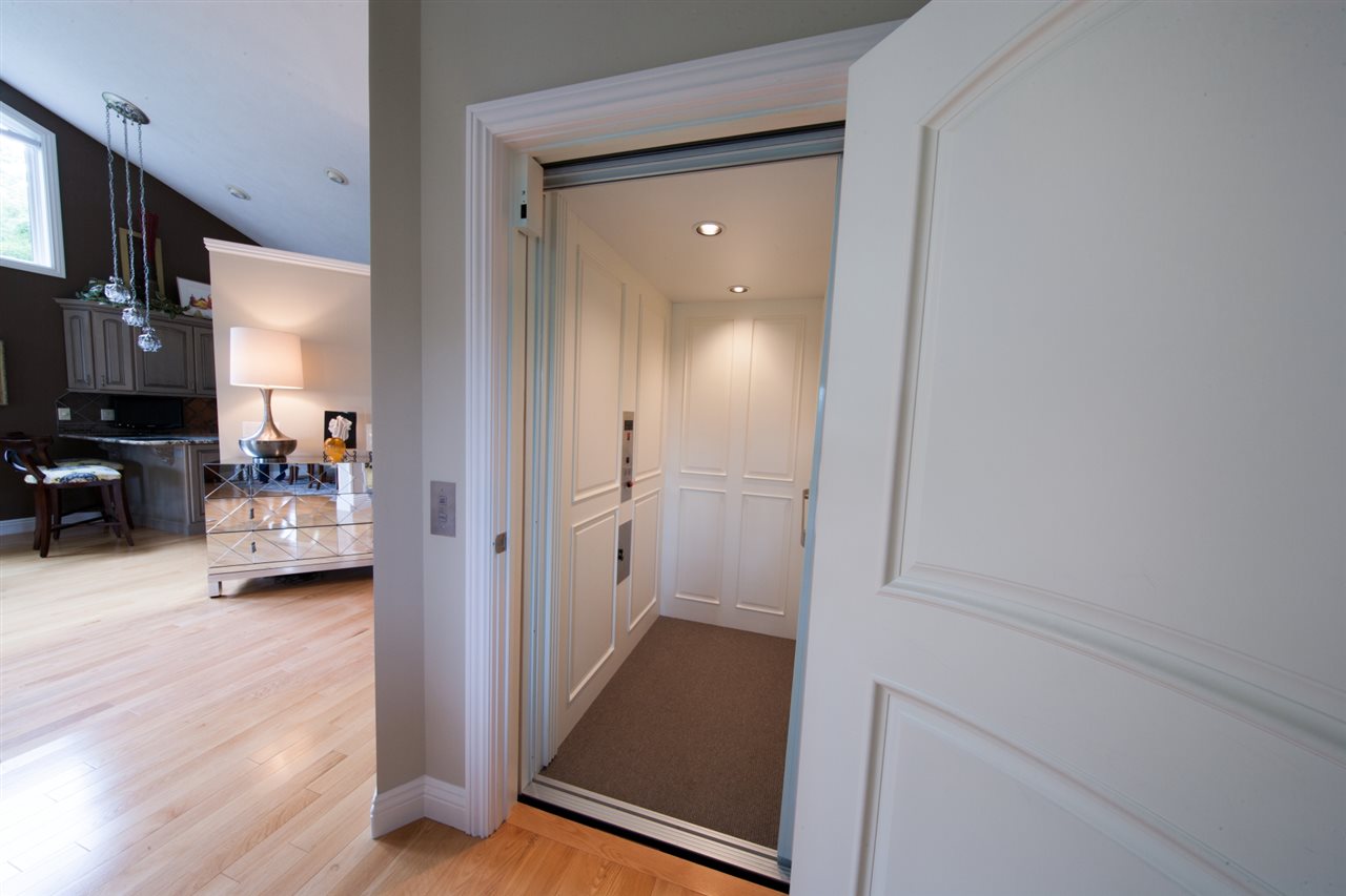 254 Red Fox Ridge Traverse City, MI 49686 - Photo 14 of 29 1814092-13.JPG