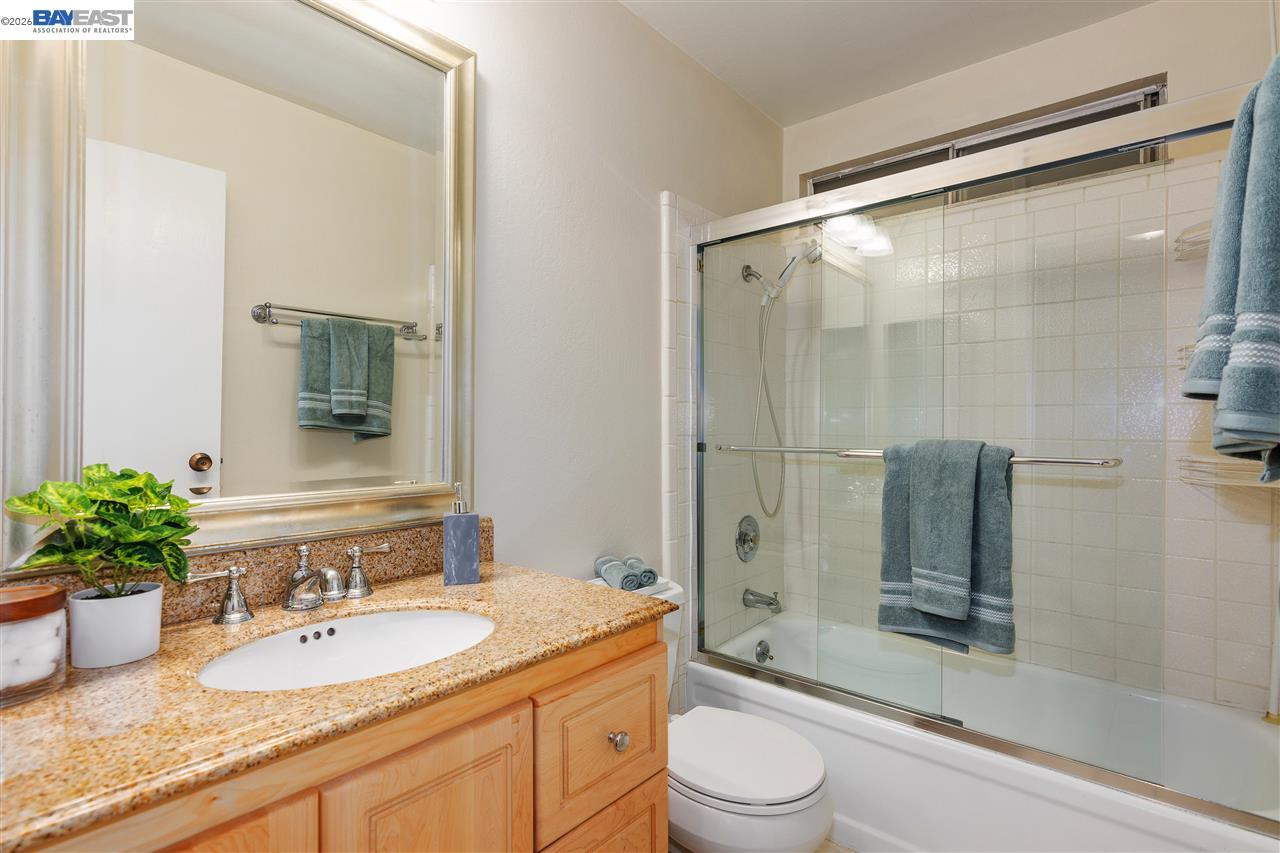 2734 Oak Road, Unit 110 Walnut Creek, CA 94597 - Photo 18 of 23