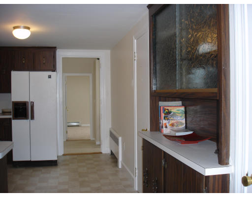 85 Ellsworth Road Peabody, MA 01960 - Photo 8 of 12 Gallery Image 8